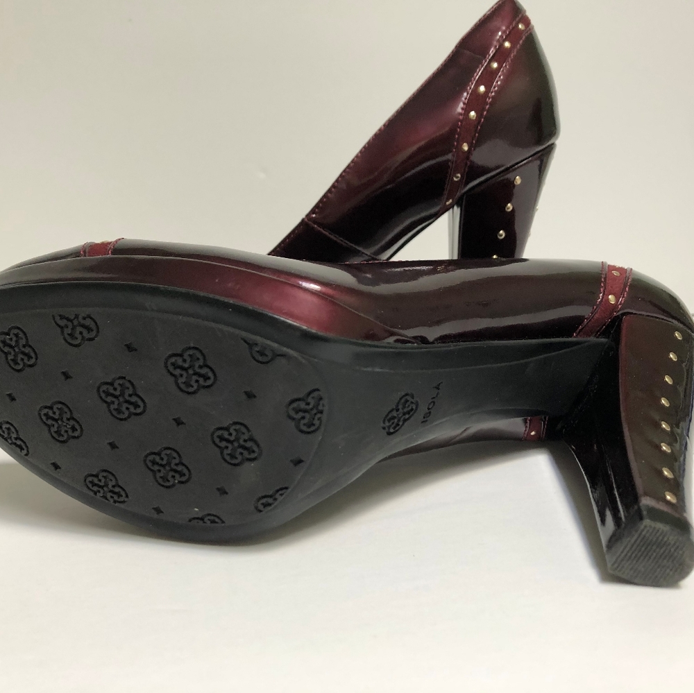 Isolated Ravello Crimson Patent Pumps